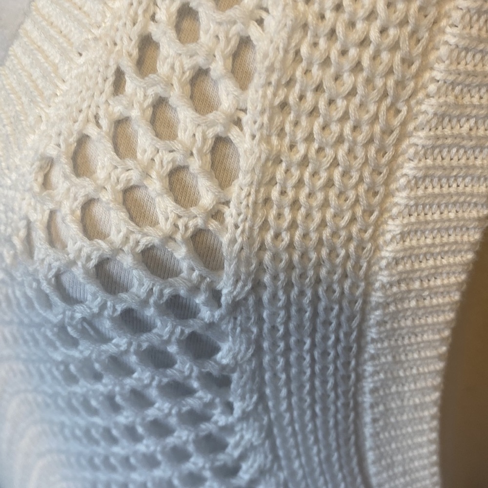 NWT BANANA REPUBLIC WOMEN’S WHITE SLEEVELESS KNIT SWEATER MESH TOP - Picture 10 of 11
